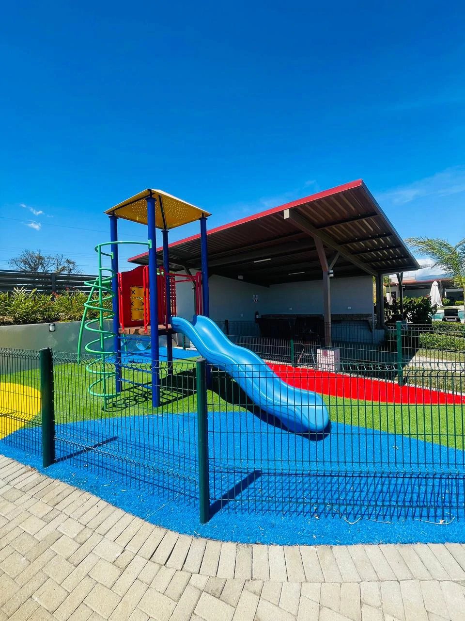 Prime Development Land in Grecia, Alajuela - 160 sqm: Home Construction Site For Sale in Alajuela - Gallery image 9