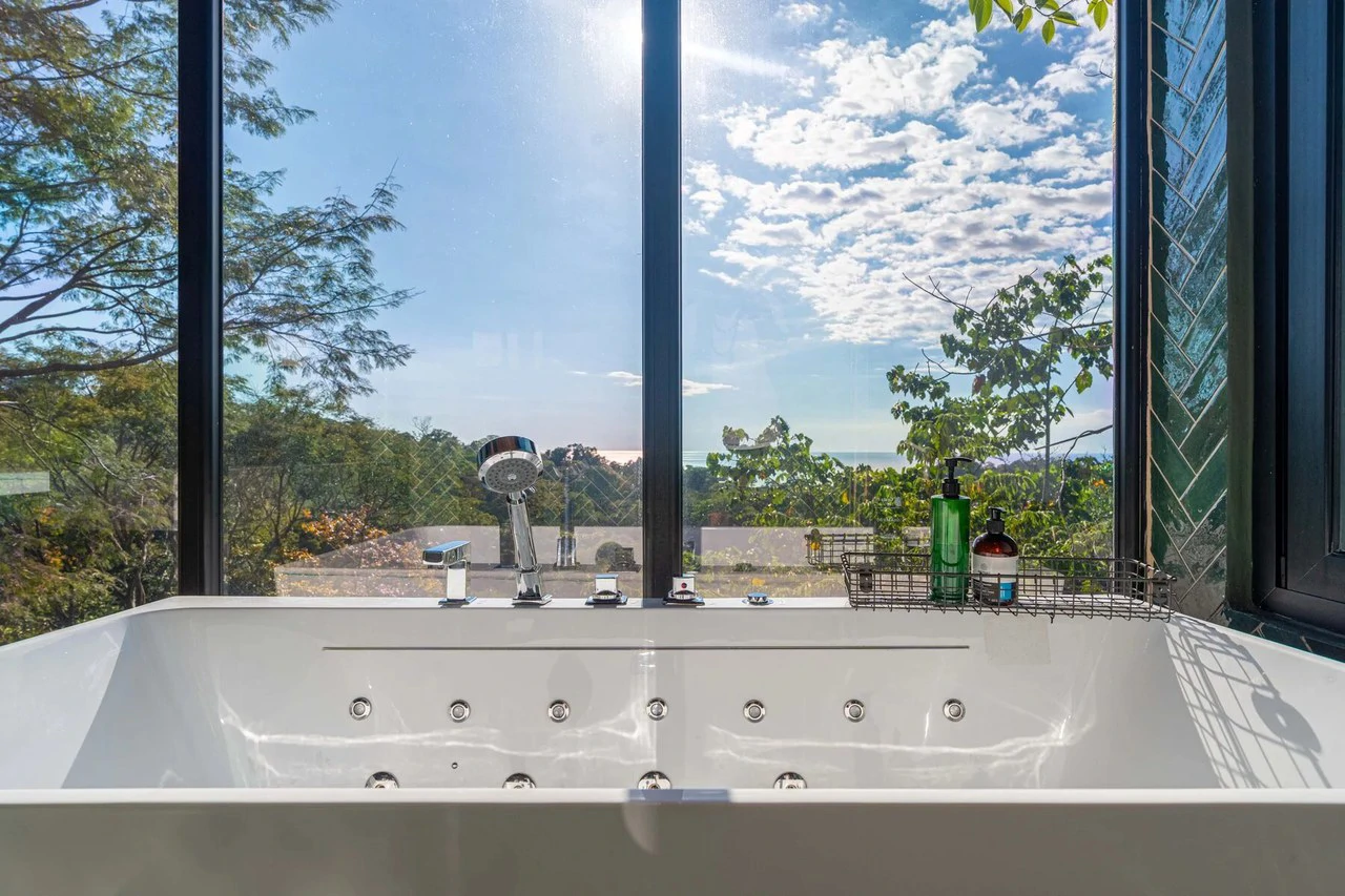 Casa Moon Diablo: Iconic Ocean View Luxury Estate with Infinity Pool, Rooftop Patio, Gym & Sauna in Manuel Antonio - Gallery image 88