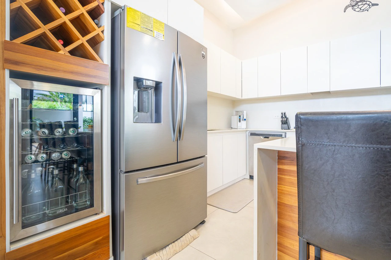 Casa Cola Ballena: Modern new construction, walk to the beach, Best in class location - Gallery image 18
