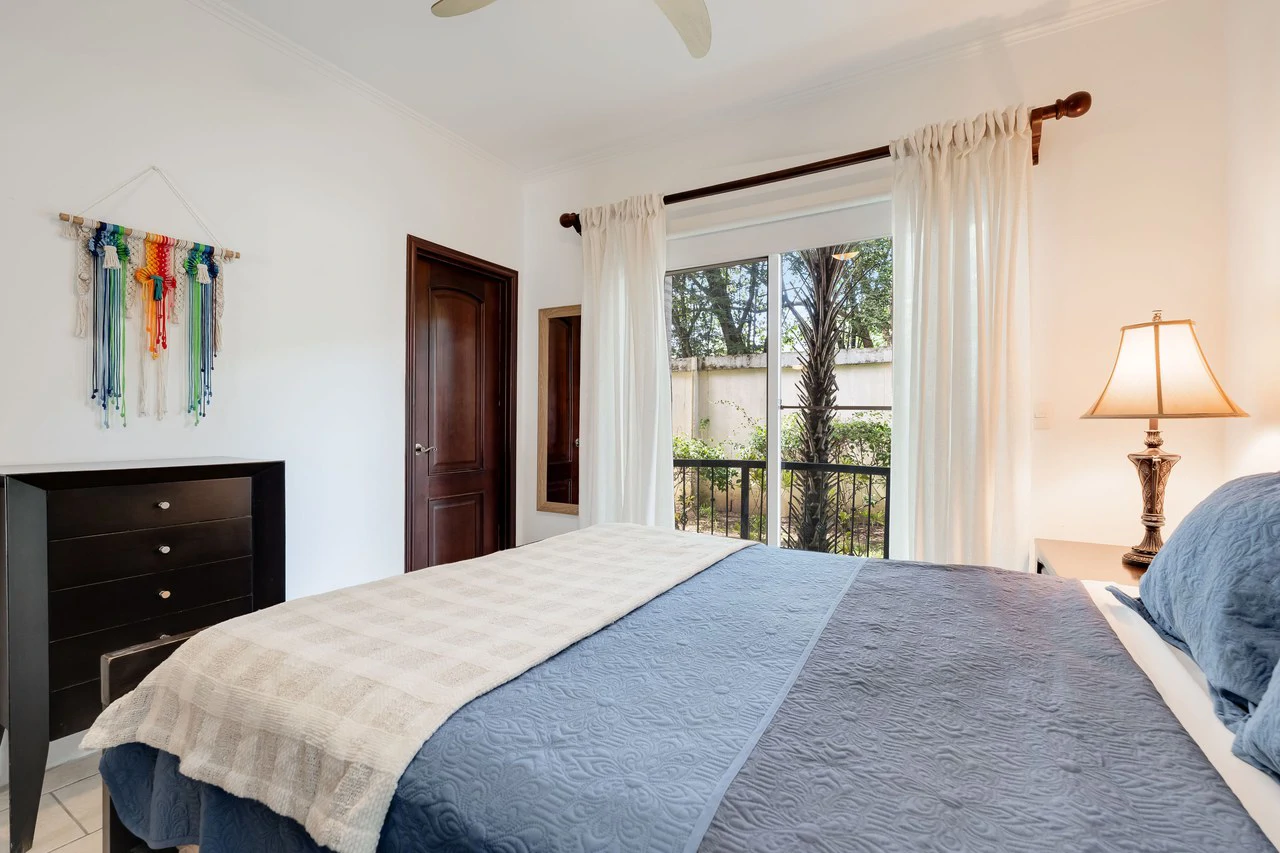 Surfside Tower 103: Live the Dream! Affordable Coastal Living  Walk to Playa Potrero Beach - Gallery image 10