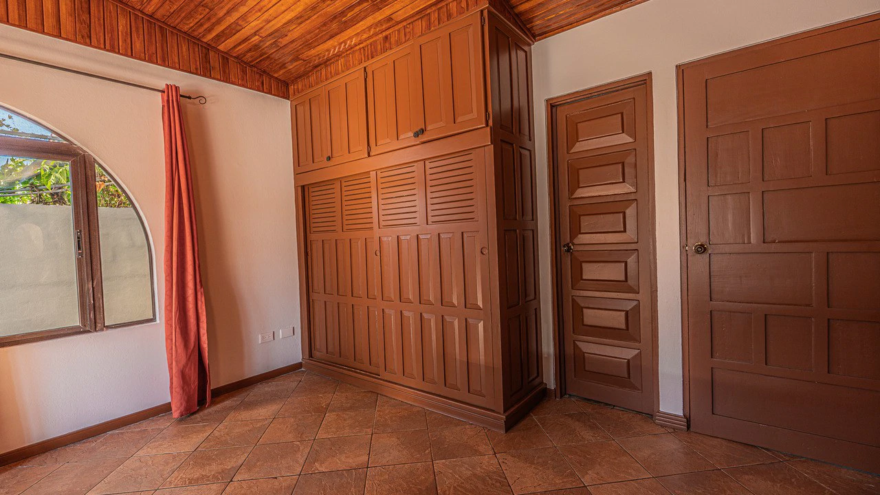 Completely Renovated 5 Bedroom Home in the Heart of San Isidro - Gallery image 26
