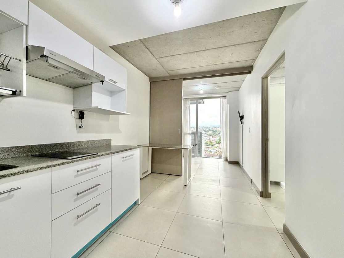 Torre iFreses —: Apartment for Sale | 1 Bedroom | 17th Floor | Panoramic Views | Airbnb Friendly | Curridabat | $115,000 - photo 2