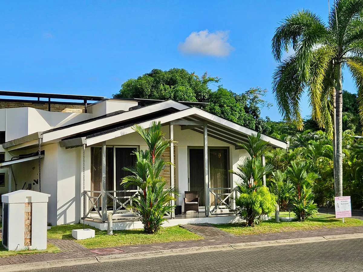 ID 4200: Villa Oasis del Golf: Exceptional Golf Course Living in Los Delfines Golf & Country Club - Gallery image 18