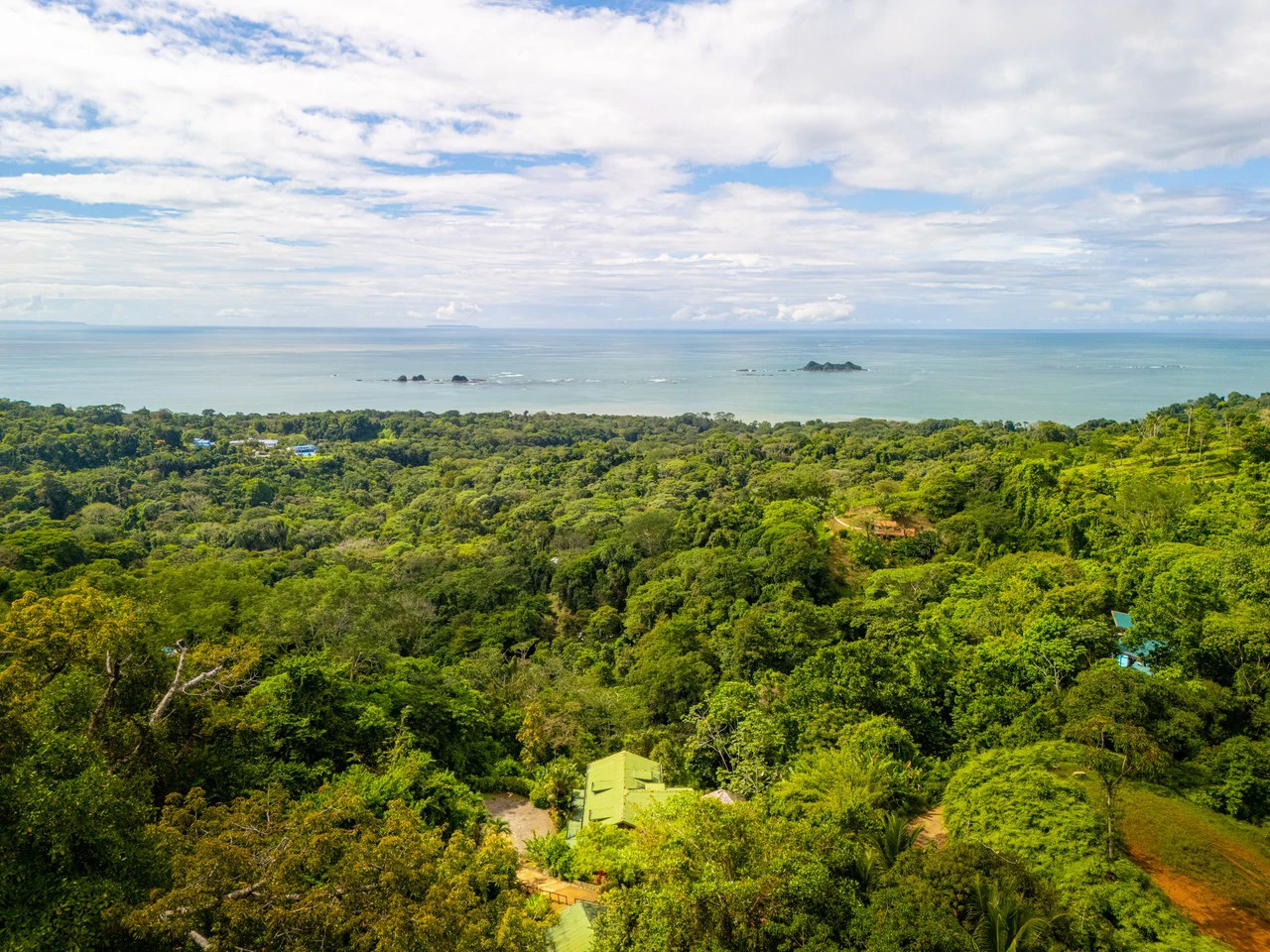 VILLA KRISTINA MARIA - 3.84 ACRES - PERLA DE BALLENA ESTATES: Mountain House For Sale in Bahía Ballena - Gallery image 3