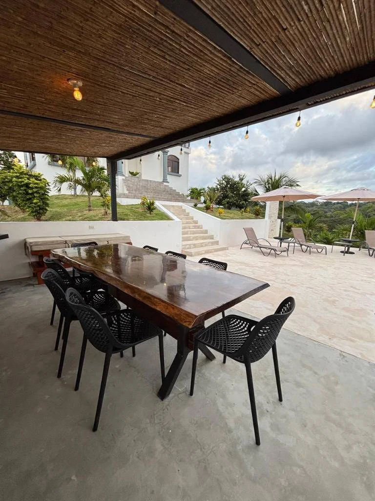 Incredible Casa Blanca in Monterrey: Pool and Huge Land Near the Beach! Financing Available - Gallery image 4