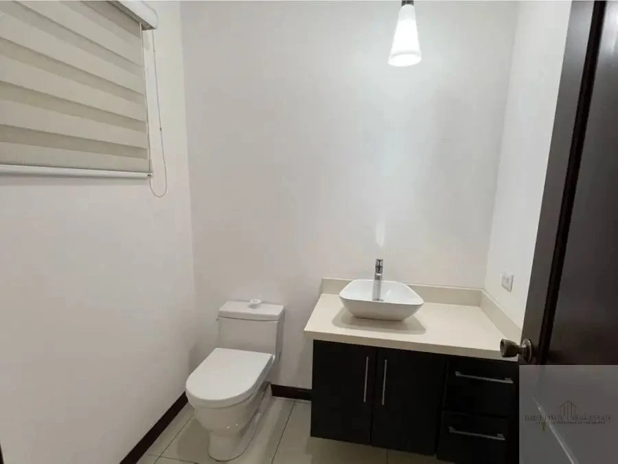 Beautiful Home in Colinas de Montealegre, Curridabat - Gallery image 13