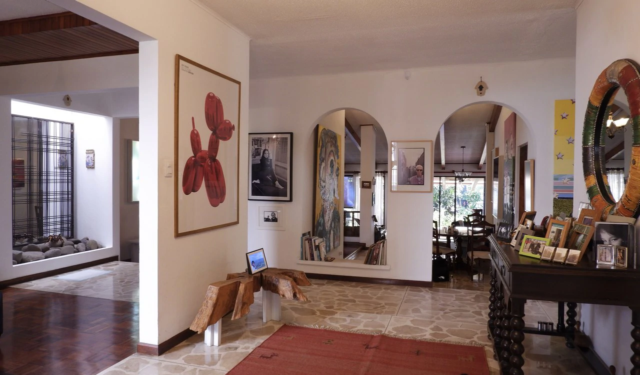 Casa Independiente de 4 Habitaciones en Los Laureles: House For Sale in Los Laureles - Gallery image 2