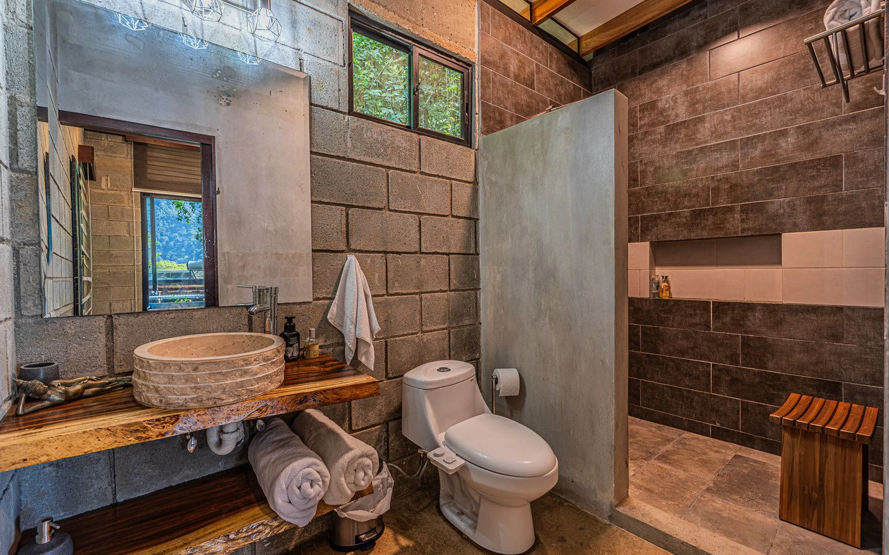 Off Grid Luxury Estate Micro Regenerative Homestead Tinamastes - Gallery image 57