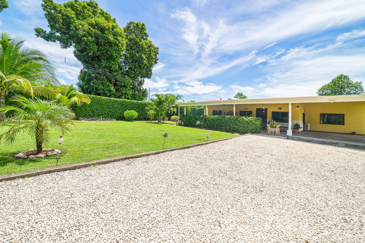 Casa Campo: Quiet Countryside Home Near Beaches - Gallery image 19
