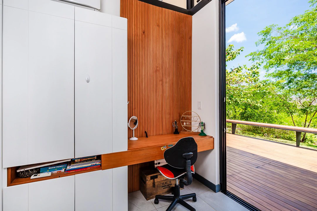 Casa Kalachuchi: Gorgeous Modern Jungle Oasis with Sunset Views in Gated Community - Gallery image 28
