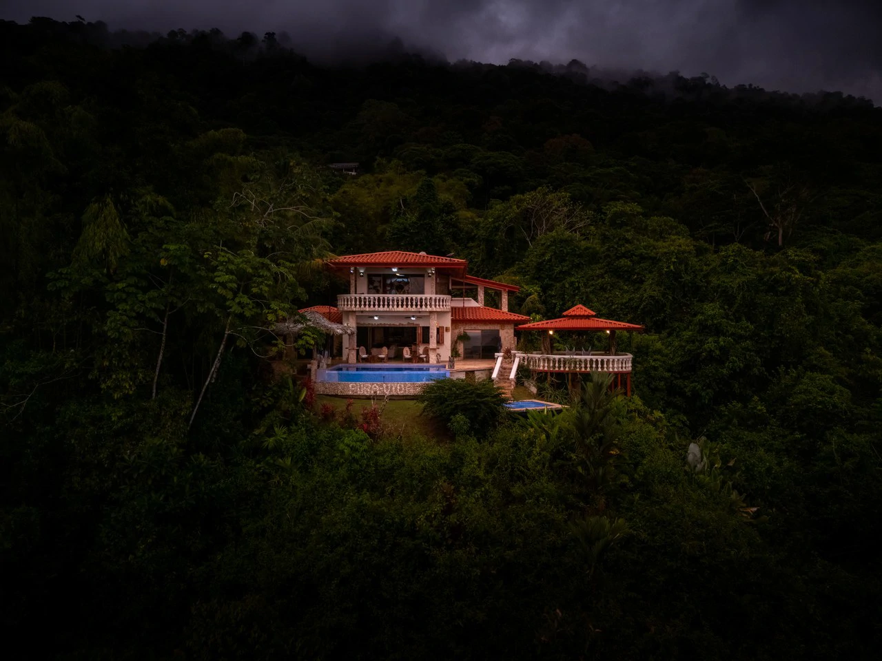 Mountain House For Sale in Escaleras - Gallery image 35