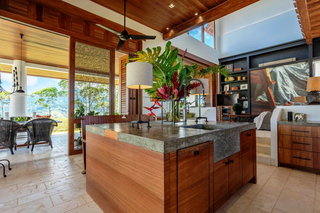 Custom Built Home in Dominical with 2 Building Sites in Costa Verde Estates - Gallery image 14
