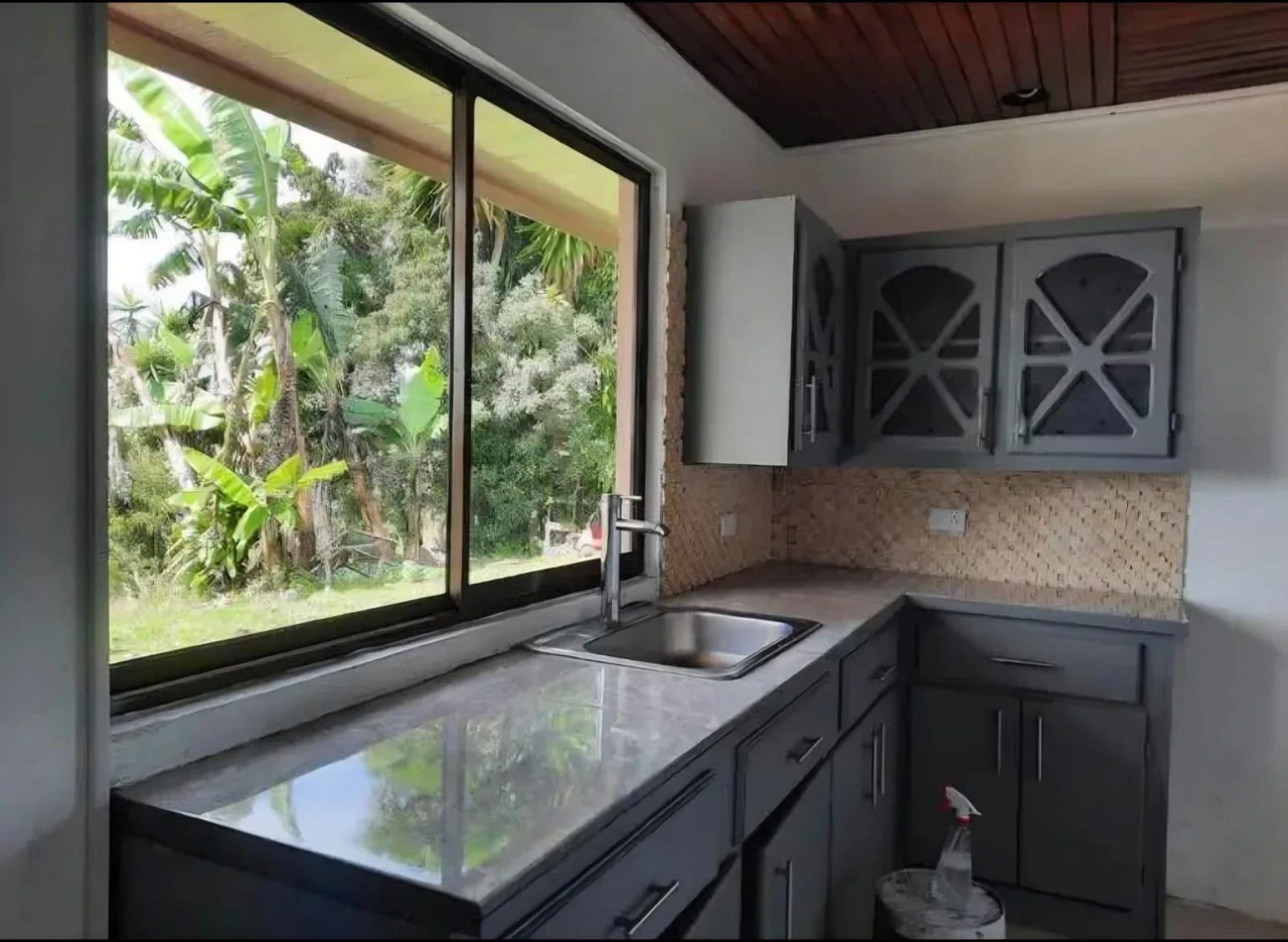 House for Sale, Located in San Vito: Beautiful house for sale in the quiet area of ​​San Vito - Gallery image 3