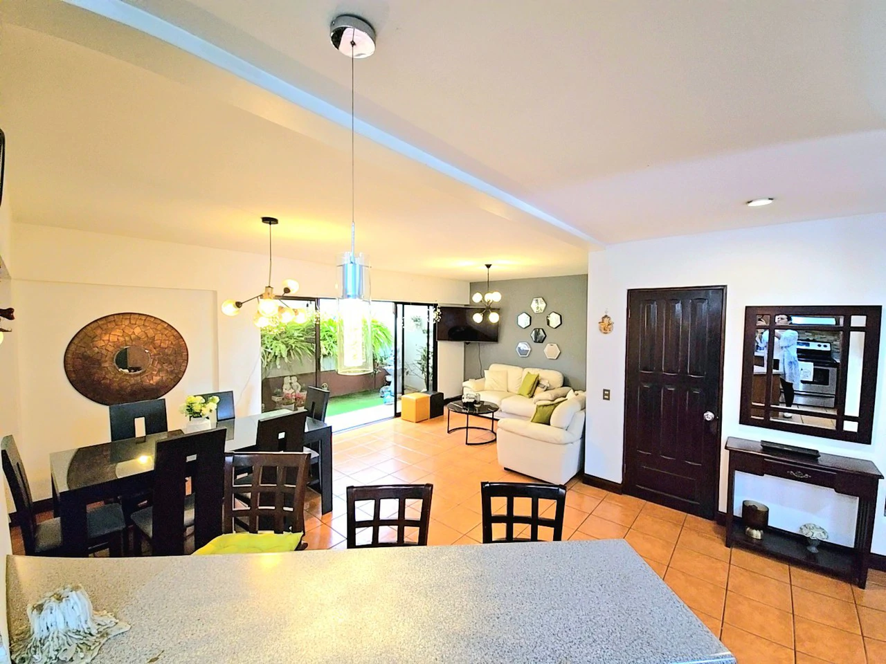 House For Sale in Llorente - Gallery image 2