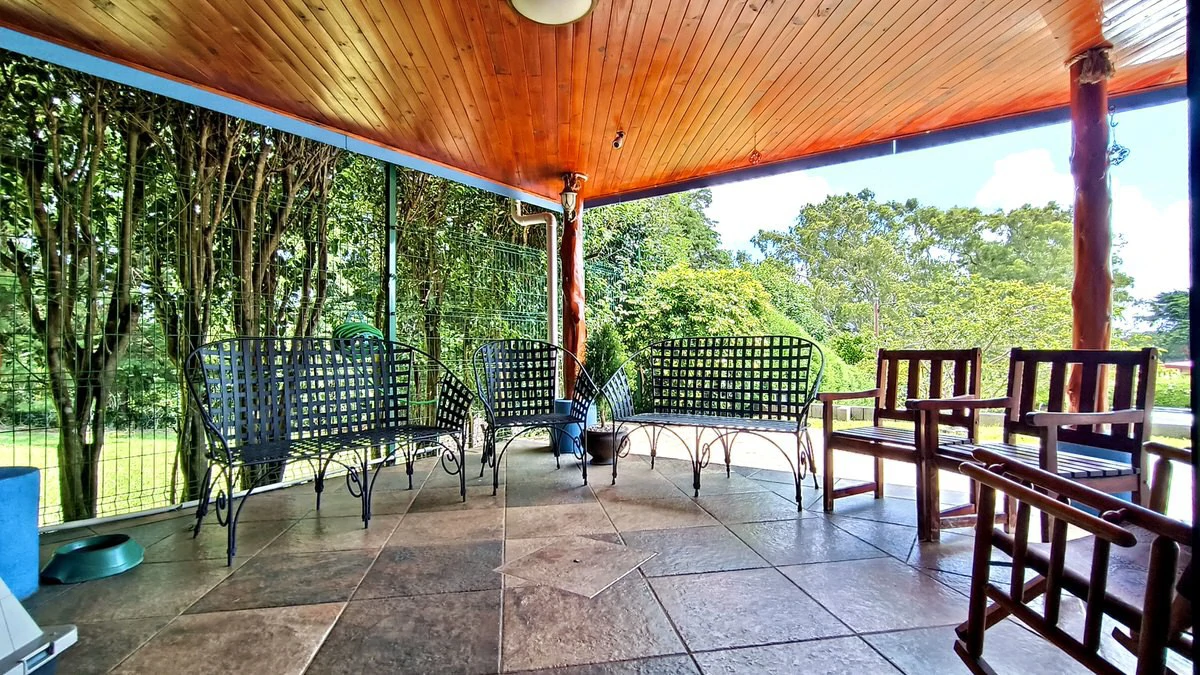 Property for sale with the 3 houses in San Rafael - Gallery image 31