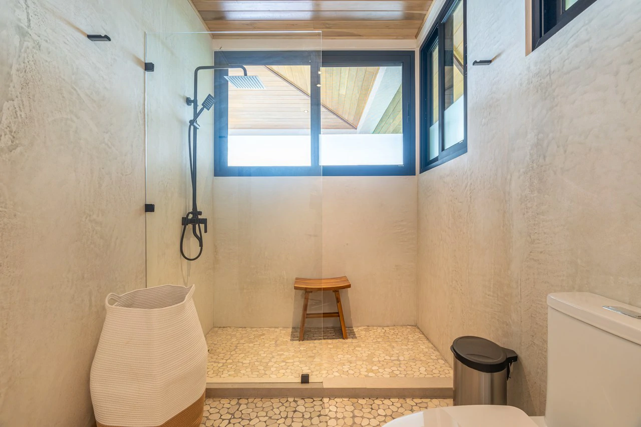 Casa Amarilla – Oceanfront Luxury Meets Sustainable Living in Tres Rios: Mountain House For Sale in Tres Rios - Gallery image 27