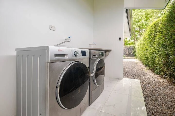 Butterfly Wings House 3 Bed 2 Bath Walking Distance To Town - Gallery image 34