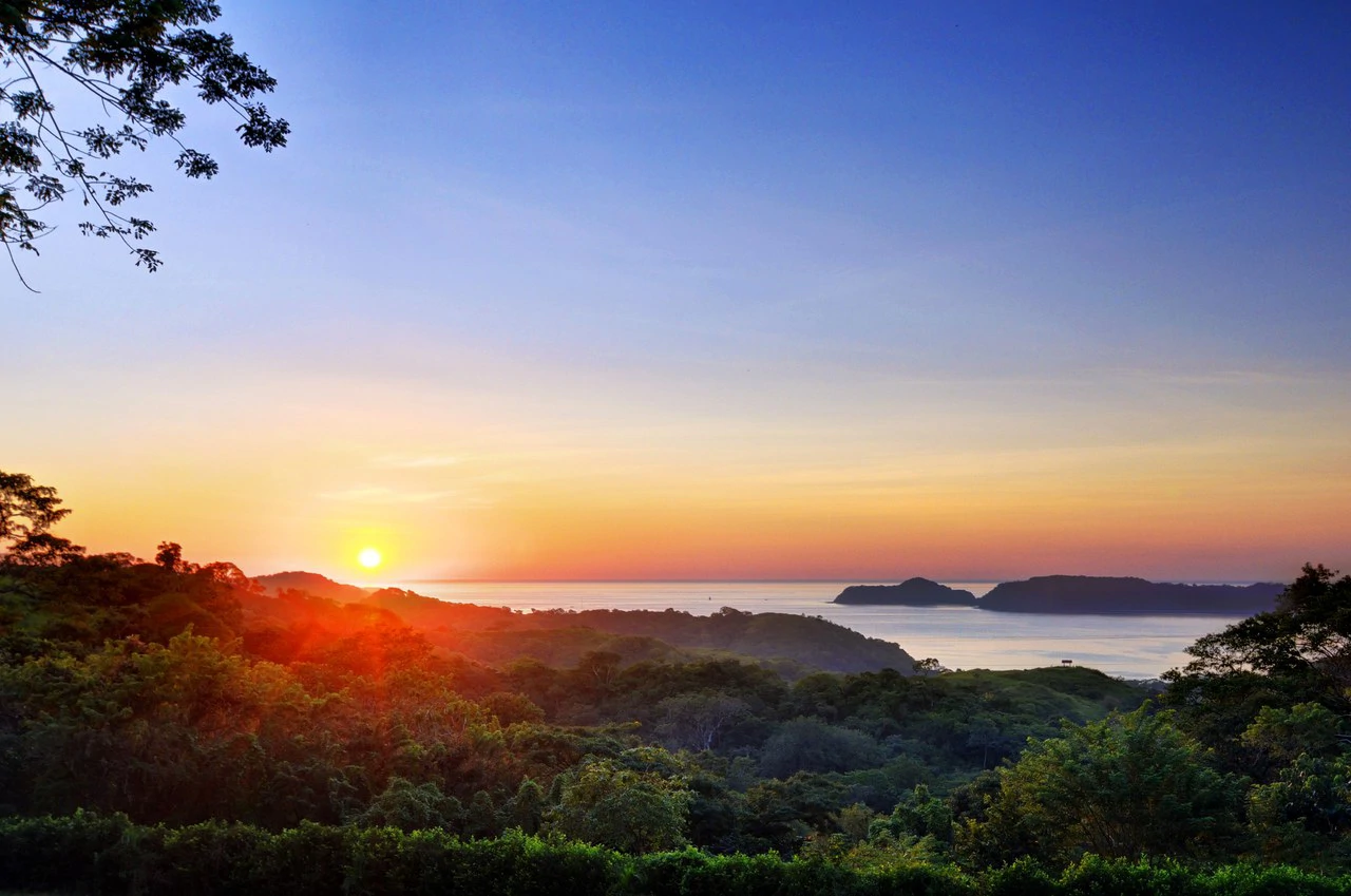 Ocean view lots in gated community with views on Golf of Papagayo - Gallery image 2