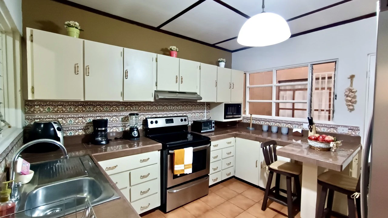 House for sale in residential area un San Jose, Costa Rica. - Gallery image 15