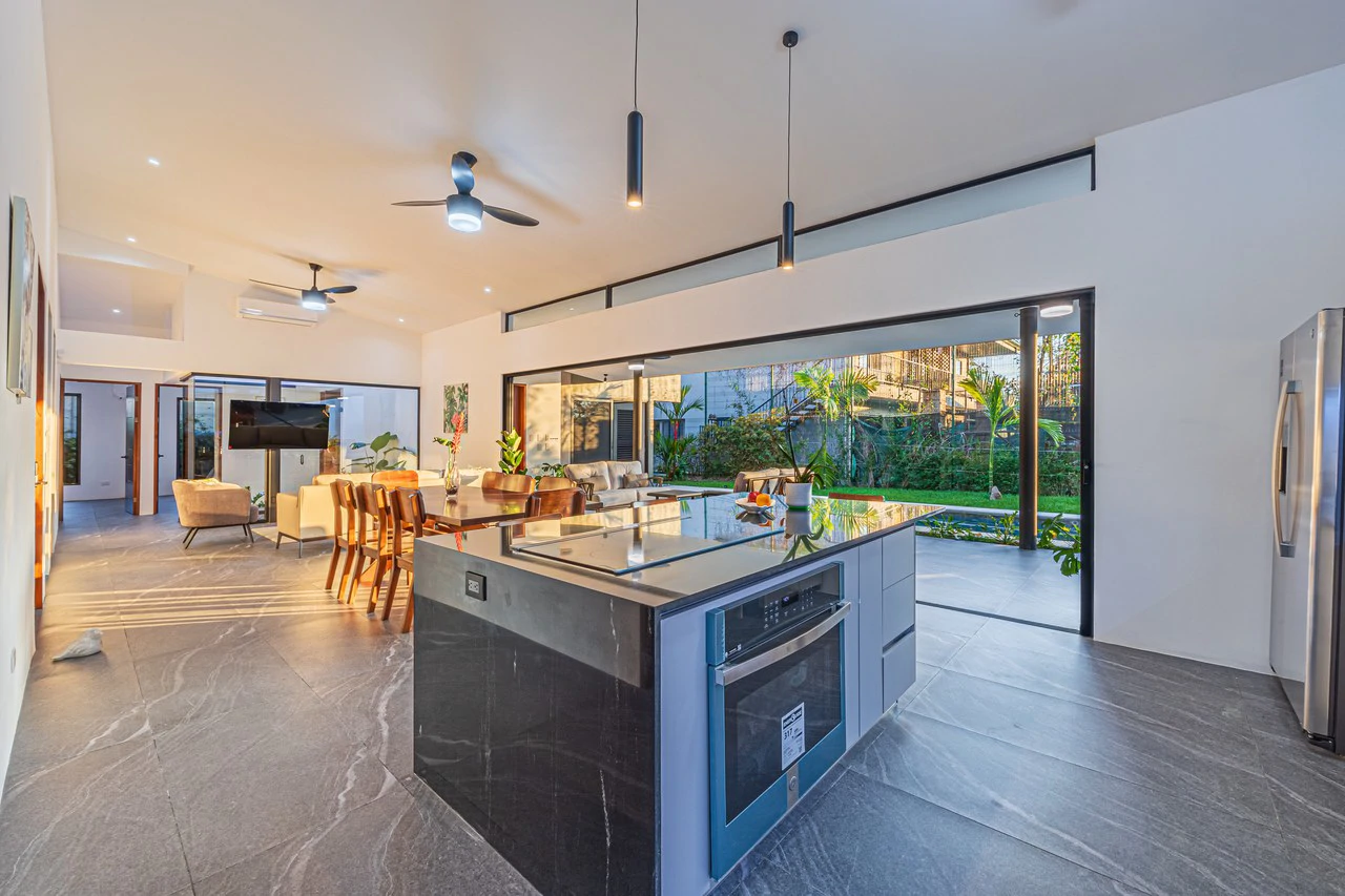 STYLISH 3 BED, 3 BATH BRAND NEW VILLA IN UVITA.: Mountain Villa For Sale in Uvita - Gallery image 5