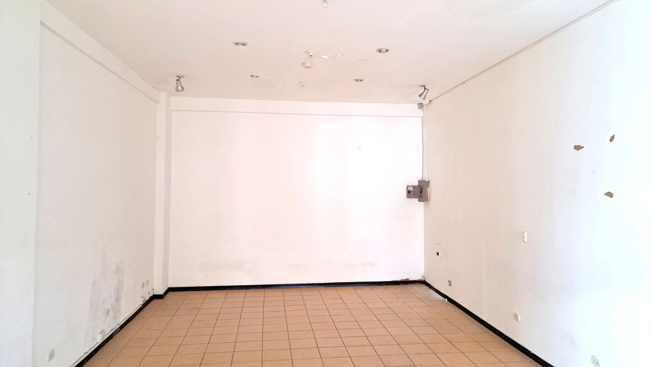 Versatile Office/Retail Space for Sale at Plaza Coral in Jacó - Gallery image 4