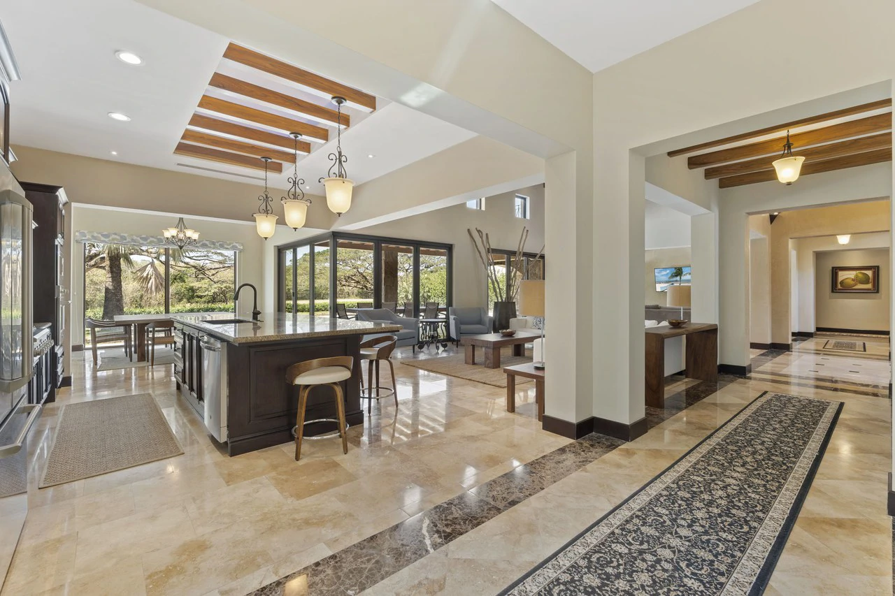 La Dulce Vida 7: Exclusive 5-Bedroom Mansion in La Dulce Vida, Hacienda Pinilla. Unmatched Elegance & Privacy - Gallery image 4
