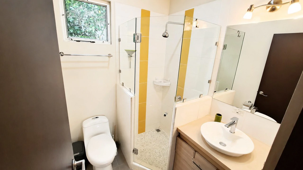 Modern Jacó 3-BR Home with Private Pool in Gated Community - Gallery image 25