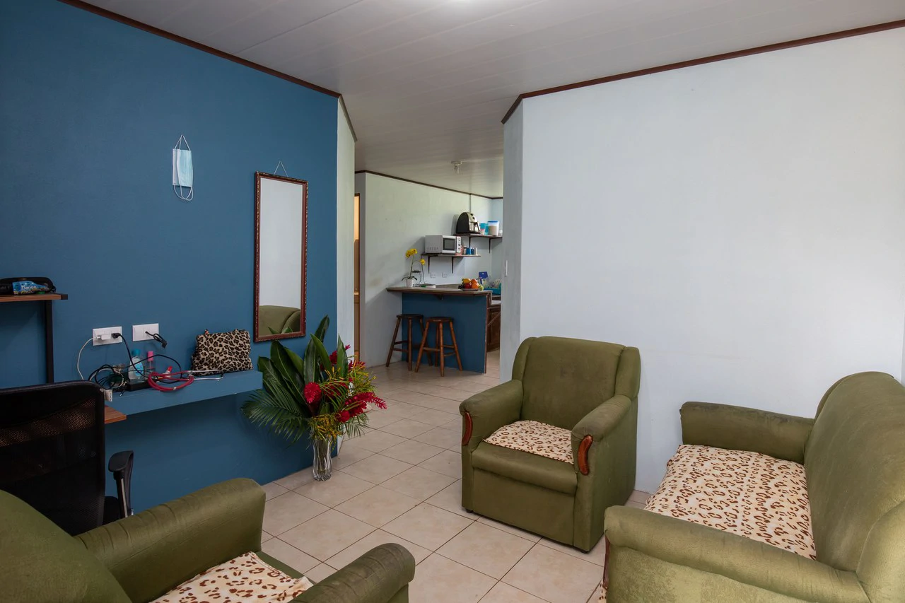 Apartment Hotel with Owners Suite, Fantastic Oportunity for Hostel in Uvita - Gallery image 14
