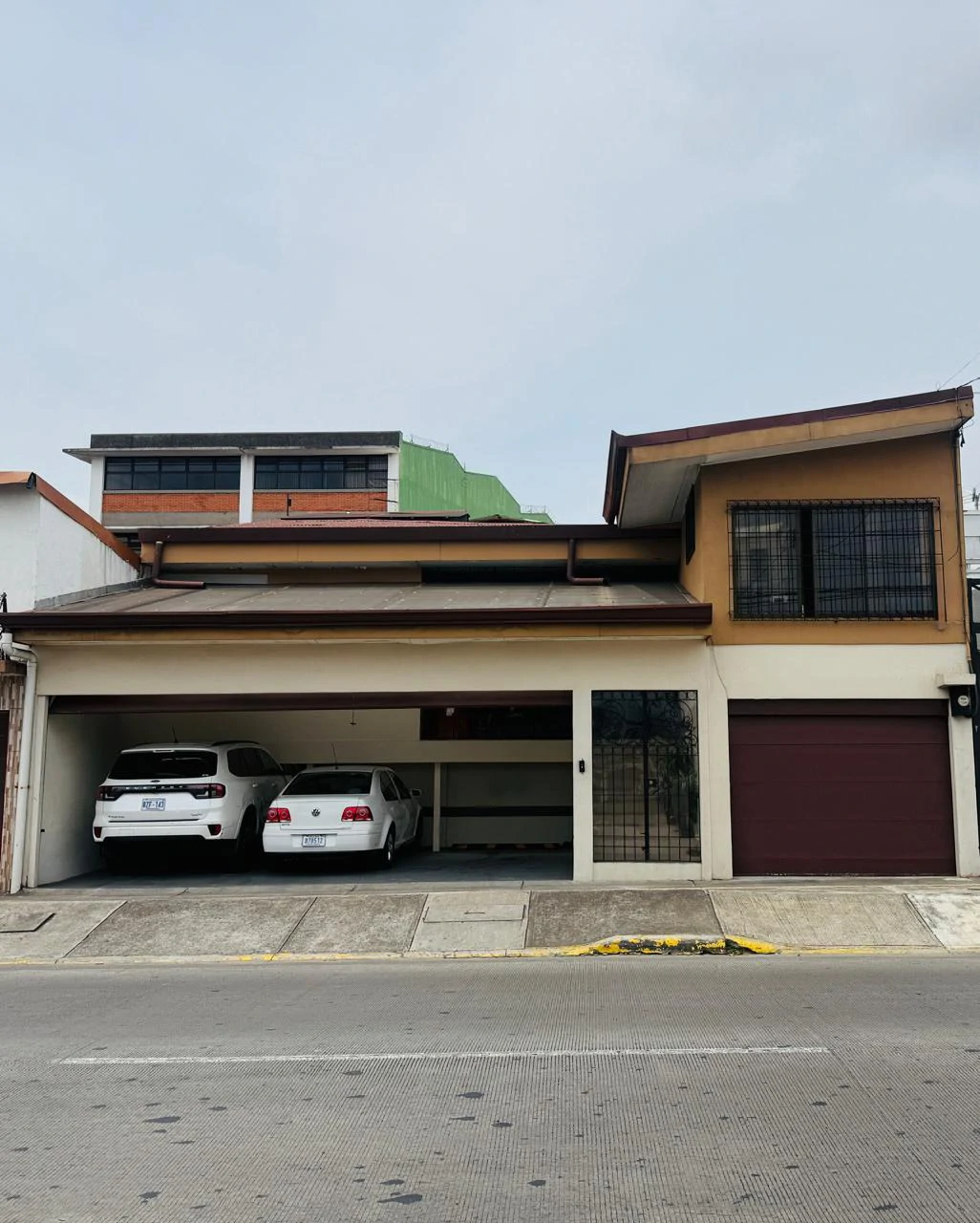Mixed-Use House for Offices Retail Spaces or Medical Offices for Sale in San José Costa Rica