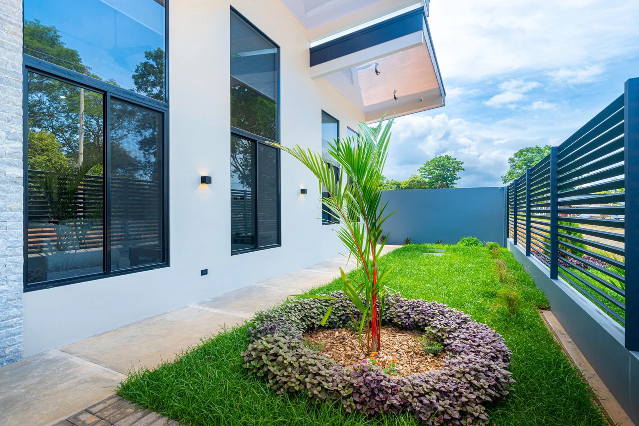 River Bend Estates, 3 Bedroom Masterpiece.: House For Sale in Uvita - Gallery image 17