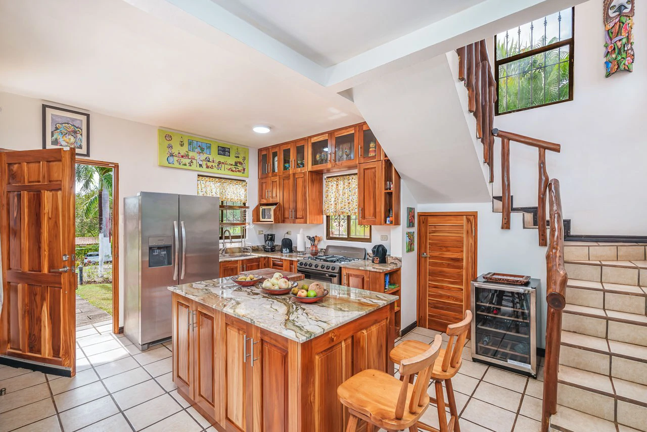 Iguana Villas #6: Upgraded, Furnished Villa Steps from Playa Blanca - Gallery image 19
