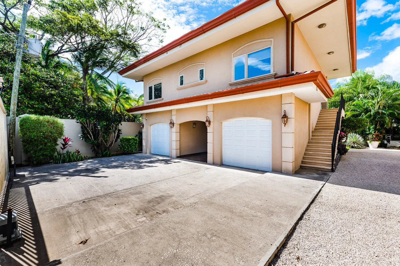 Casa Oltmann: Beach Front Mansion - Gallery image 22