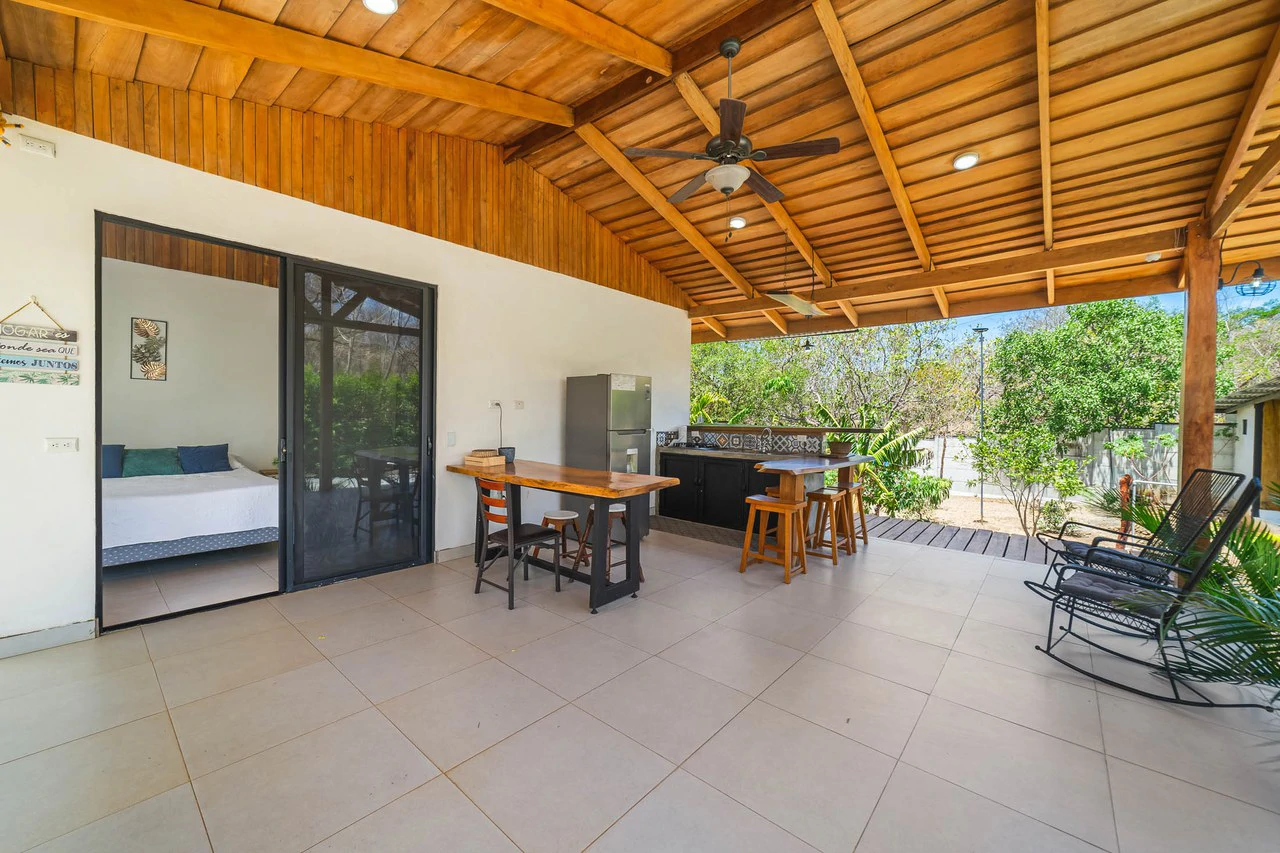 Villa Nanku: Tropical Playa Negra Home with Guest House & Pool - Gallery image 11