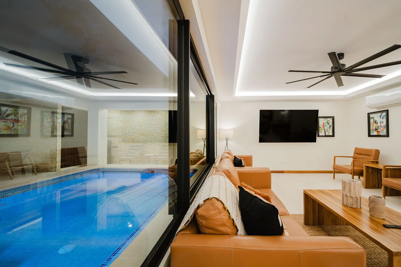 Exceptional Ocean & Jungle-View Estate in a Prestigious Gated Community near Marina Pez Vela - Gallery image 11