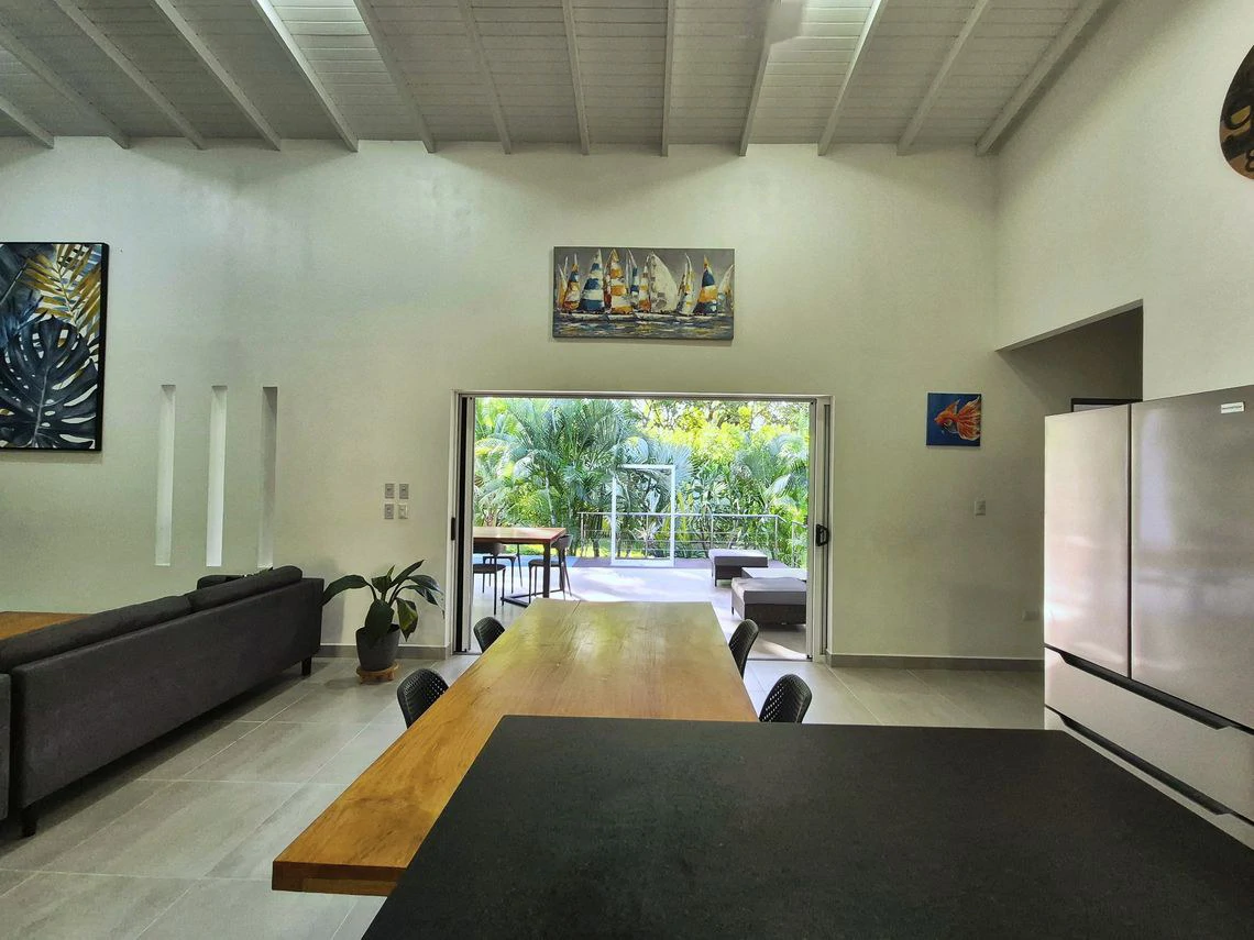 Casa Del Rio: Under Contract | Elegant Contemporary Tropical Home with Pool and Peaceful River Setting, Minutes from Sámara - Gallery image 13