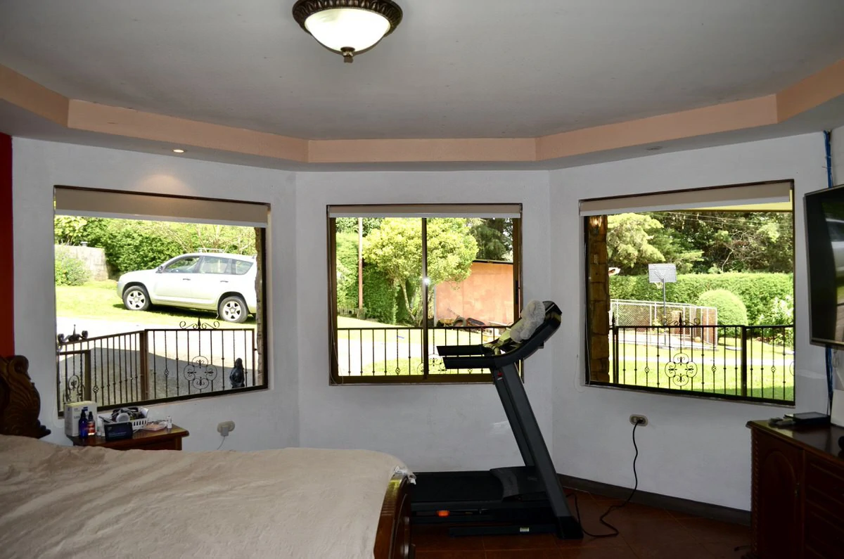 Property for sale with the 3 houses in San Rafael - Gallery image 40