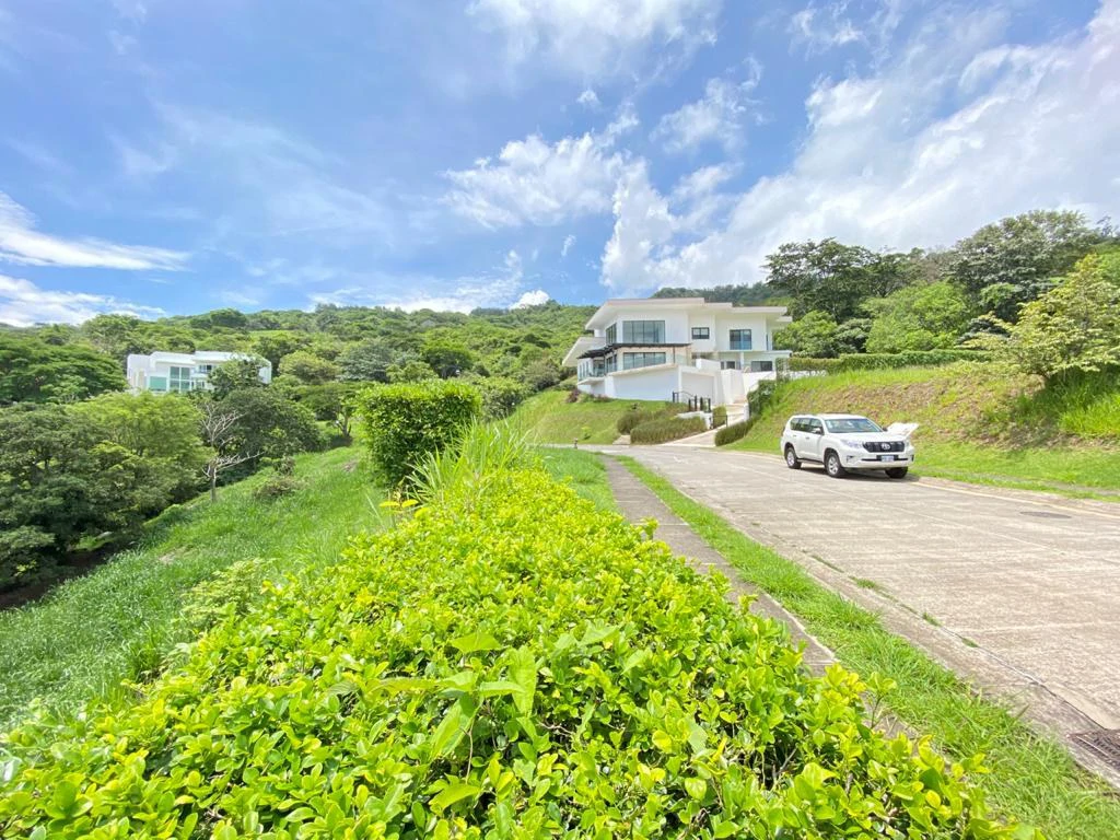 Lot for Sale in Gated Community Cerro Colon Ciudad Colon Costa Rica - Gallery image 4