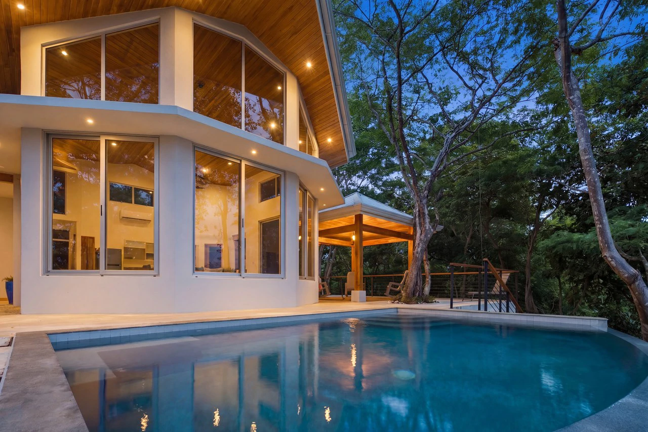 Casa de Las Barbas & Casa Libertad: Two Ocean View Homes on 3.5 Acres in Pura Jungla - photo 2