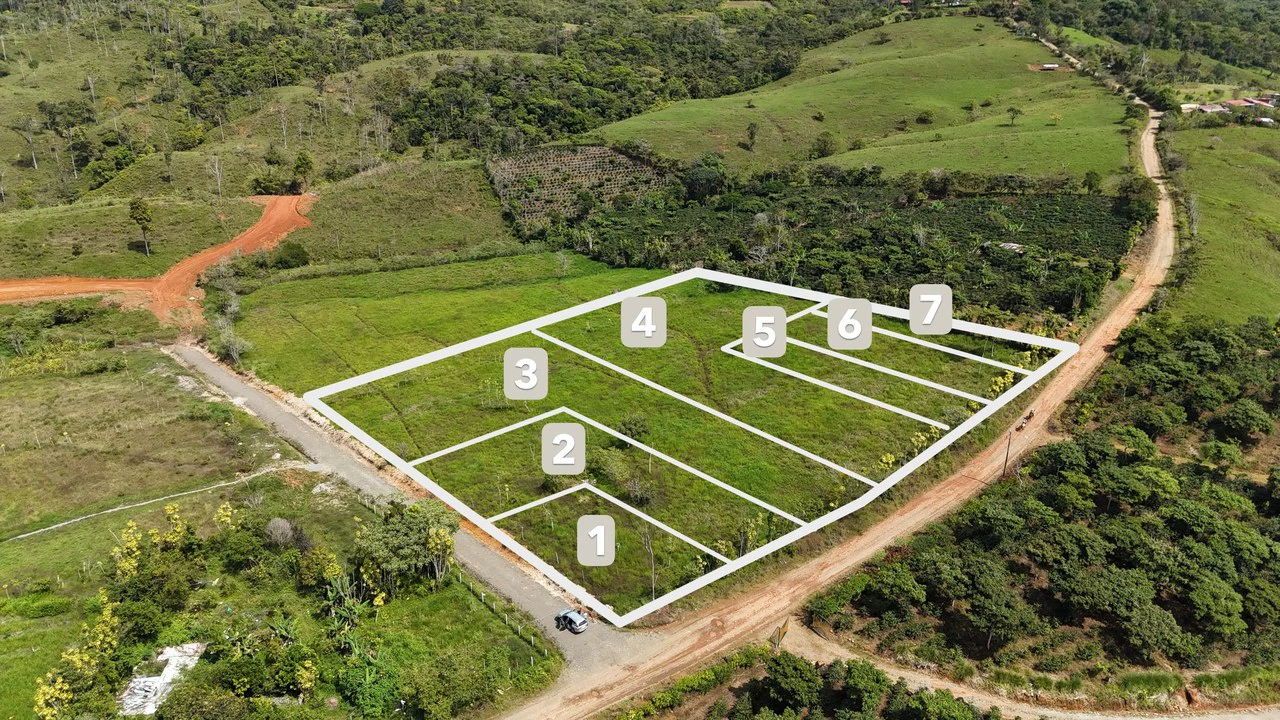 Countryside Home Construction Site For Sale in Santa Elena