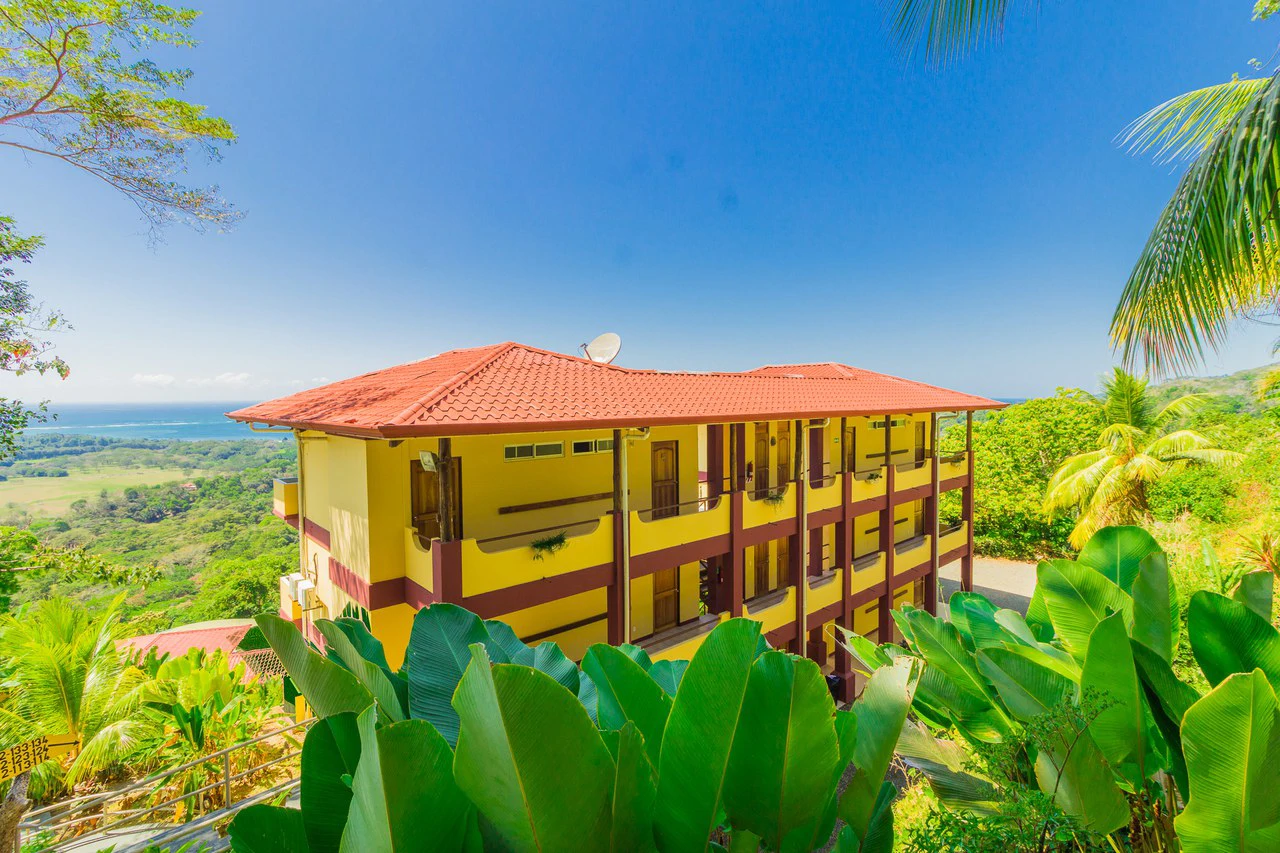 Popular 20-room Boutique hotel /retreat. Stunning ocean views - Gallery image 12