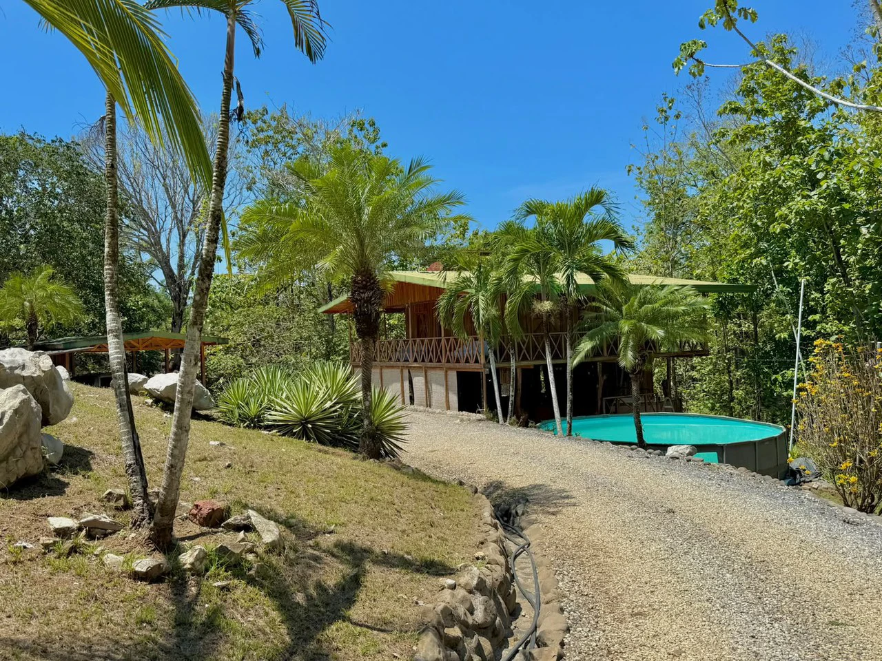 Cobano Jungle Lodge: Santa Fe de Cobano, Costa Rica  Tropical Home with Guest House,  Airbnb Potential & Jungle Privacy ONLY $249,000 USD! - Gallery image 3