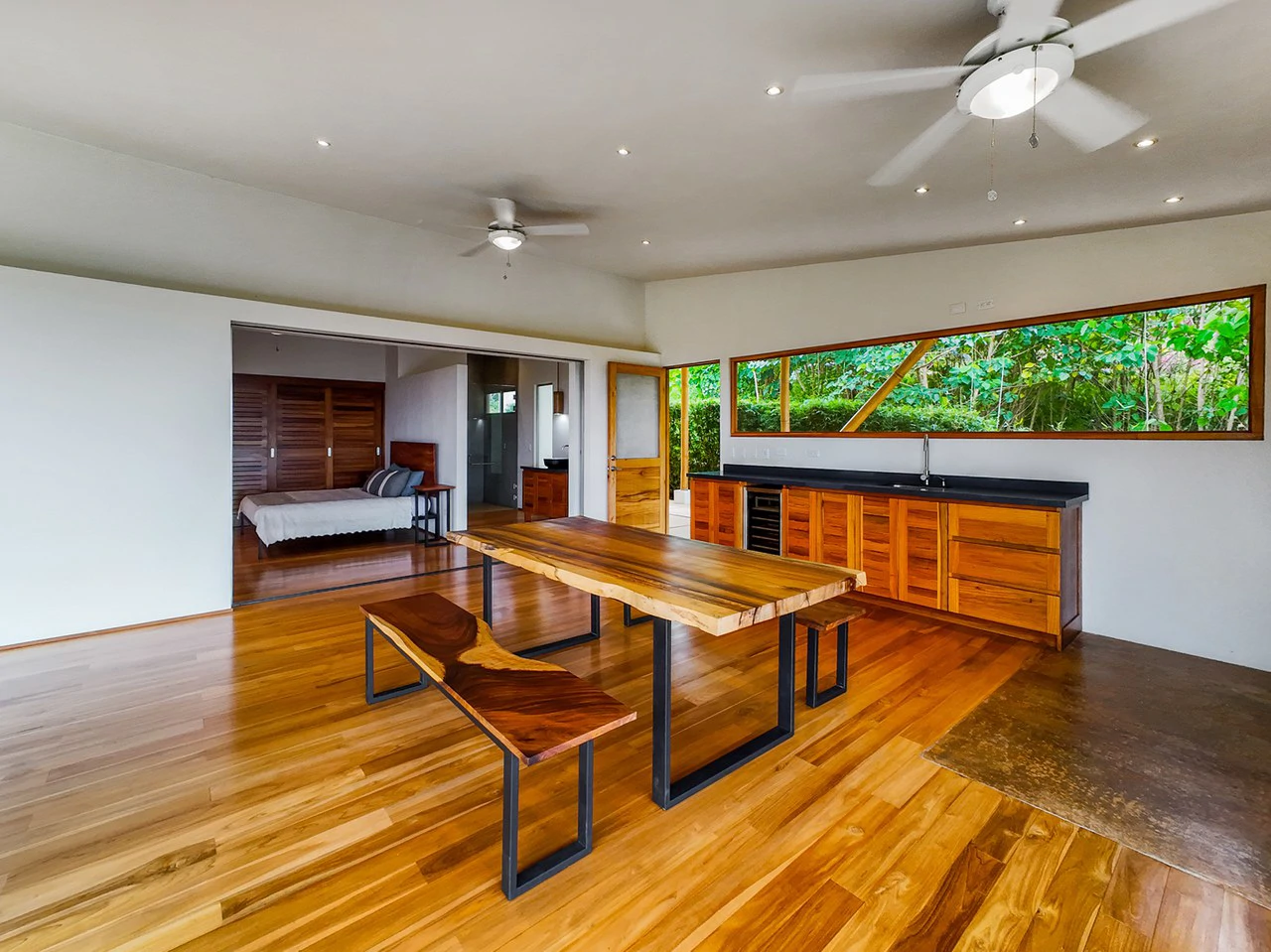 Mar Mystique Haven: Your Dream Home with Stunning Ocean Views - Gallery image 13