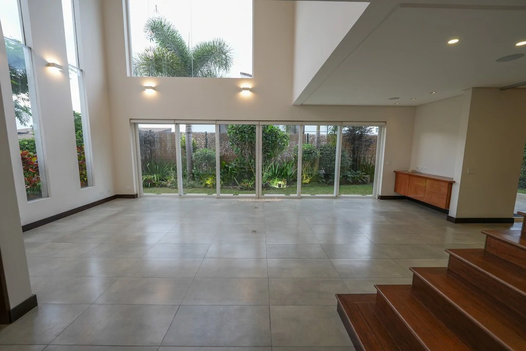 Casa de 4 Habitaciones en Condominio Villamont, Santa Ana Centro: House For Sale in Santa Ana - Gallery image 4