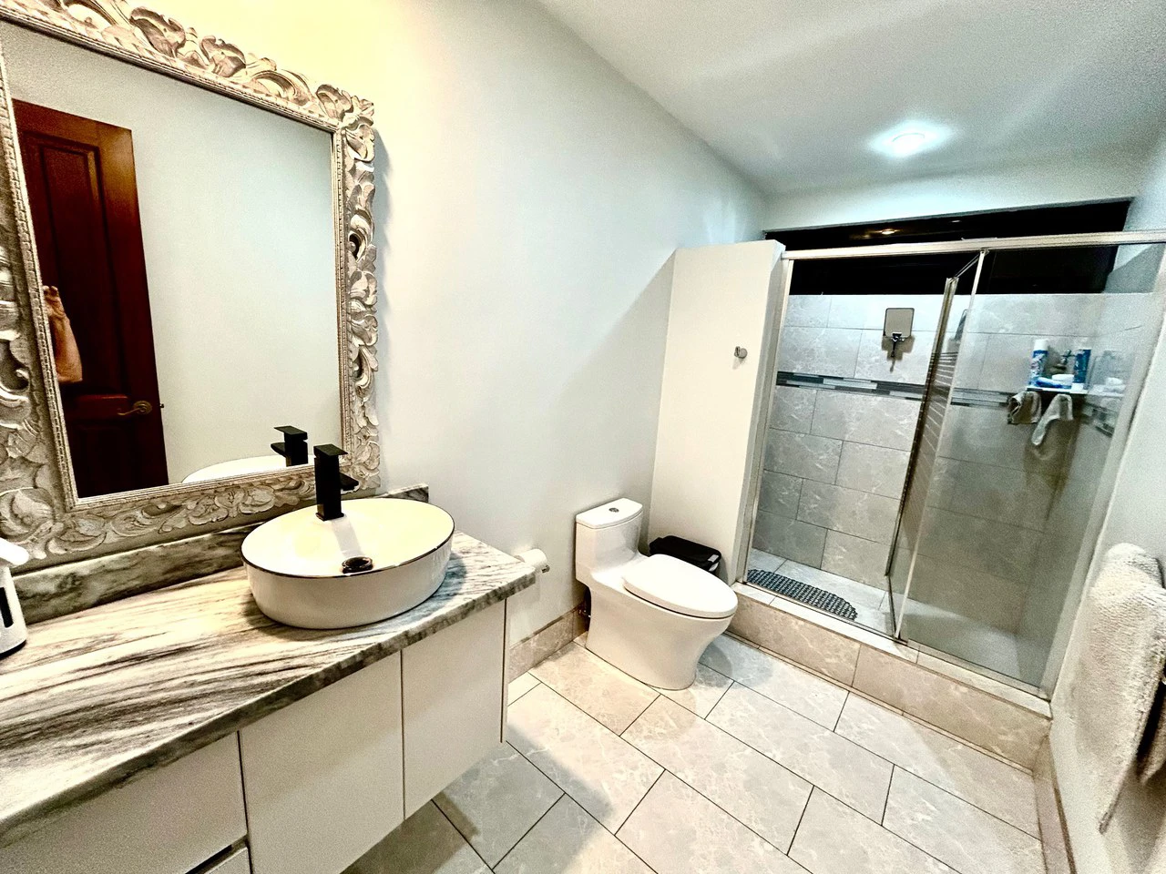 Modern single-story house for Sale - Gallery image 14