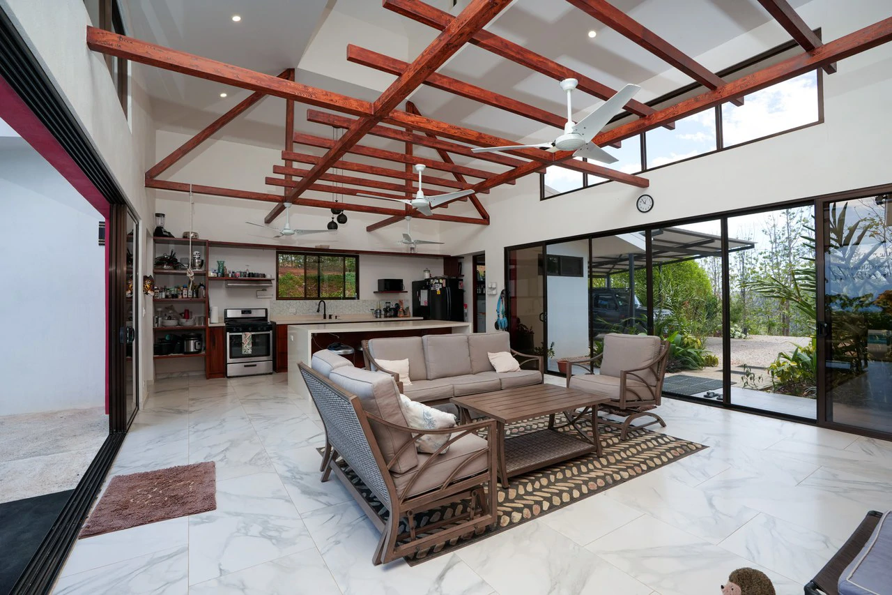 casa pacific: Exclusive Listing | Modern Ocean View Living in carrillo - photo 5