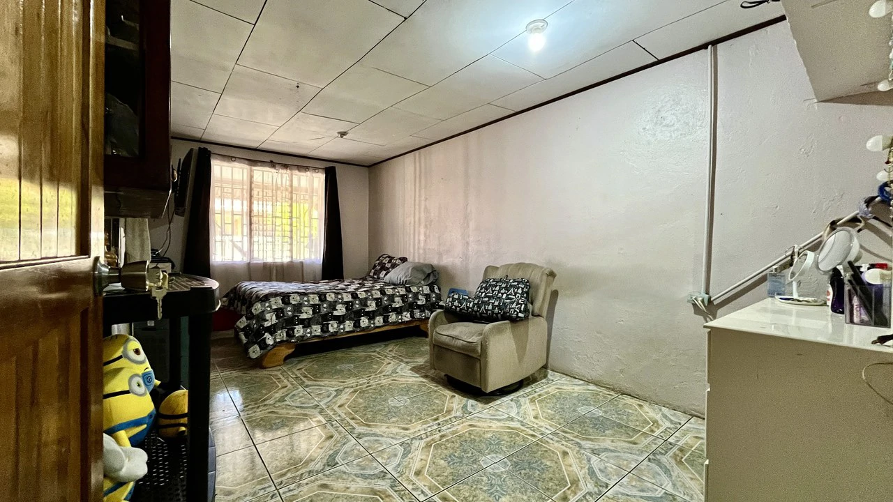 FOR SALE: 2,152 SQFT HOME IN BARRIO UNESCO, PEREZ ZELEDON: PRIME LOCATION 3 MINUTES FROM DOWNTOWN - Gallery image 8