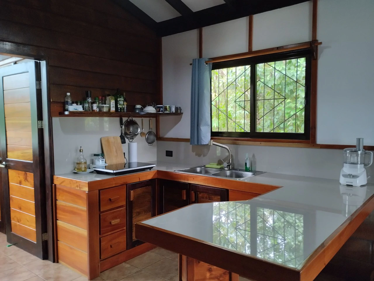 Charming Private Mountaintop home in the perfect climate of San Vito Coto Brus, San Isidro-Perez Zeledon, San Vito, San Jose, Costa Rica - Gallery image 27