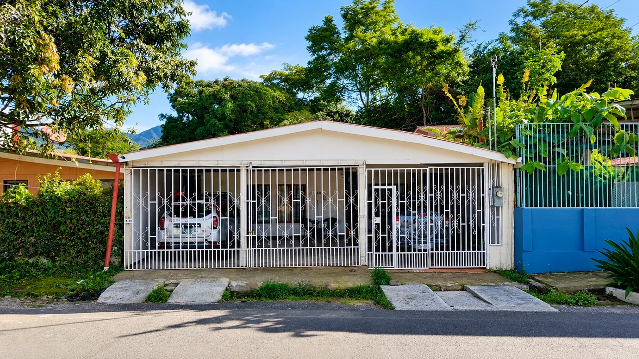 House For Sale in San Andres