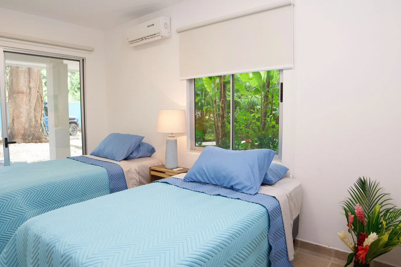 RIVIERA RESIDENCES: 12 Home Community for Sale - Profitable Investment Opportunity 5 min walk to Playa Potrero - Gallery image 9