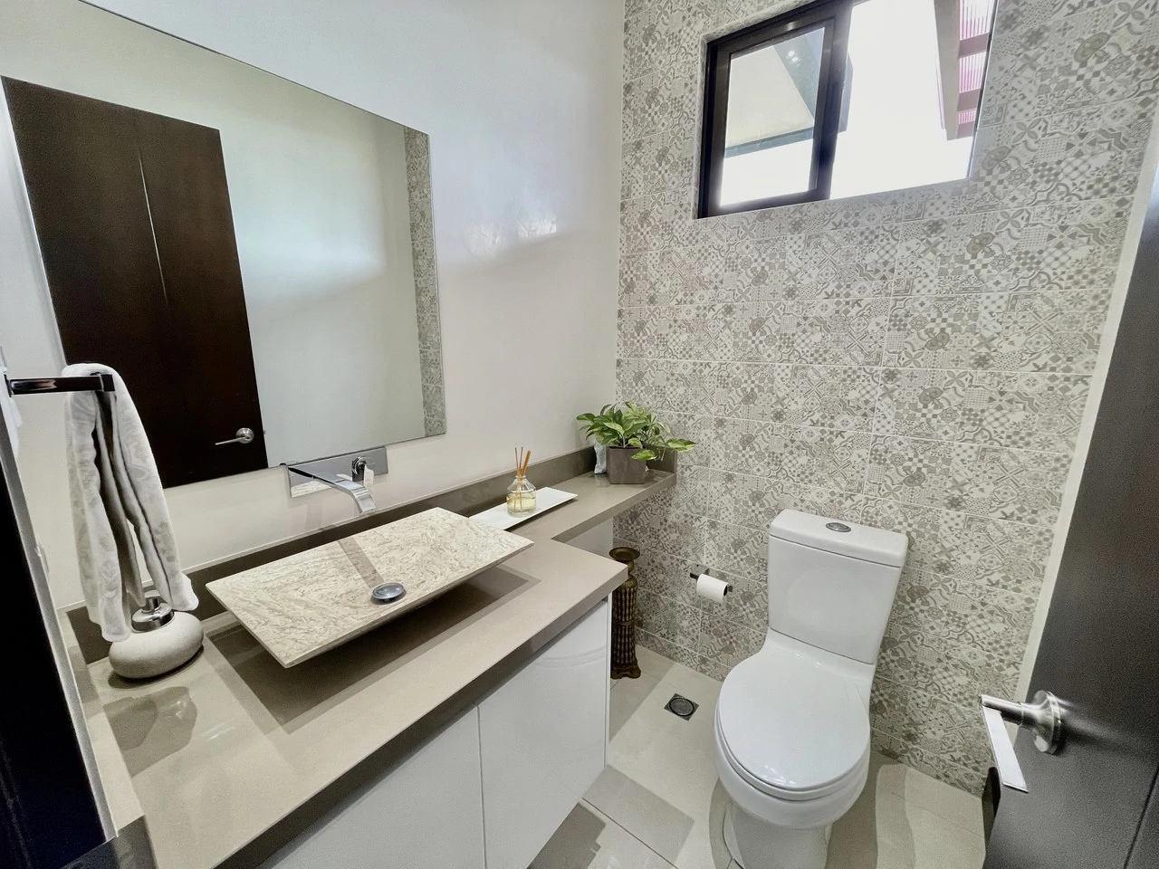 House For Sale in La Guácima - Gallery image 9